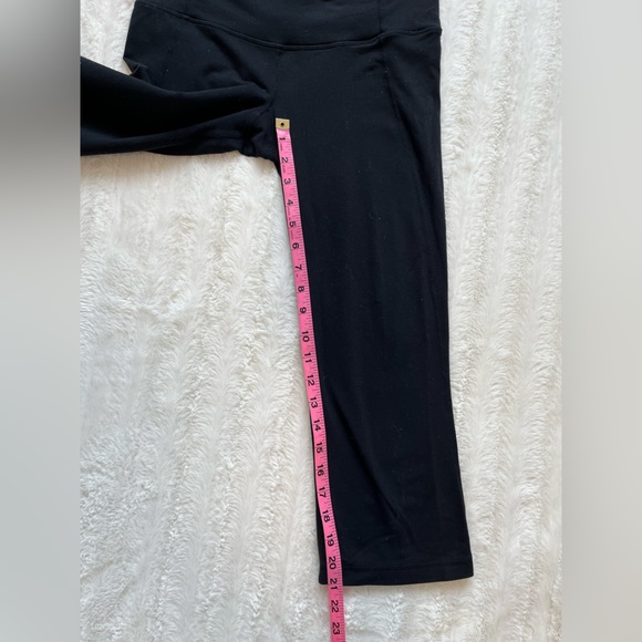 Lululemon Gather and Crow Cropped Legging sz 6 - Picture 7 of 10